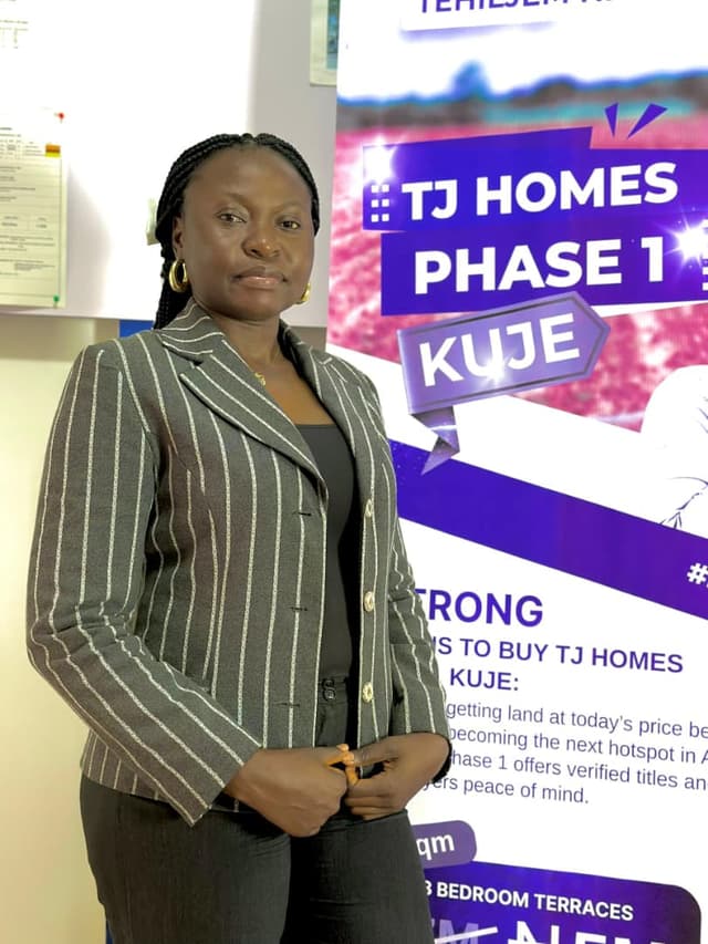 Koso Grace - Admin Manager